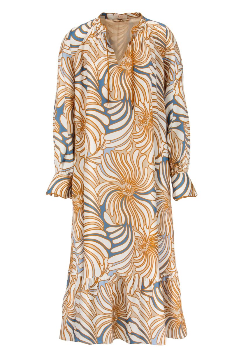 IVI_25103004_blue_1_A IVI collection SWIRL hochwertige Seidenkleid in den Farben hellblau und beige aus der Resort25 Kollektion.
IVI collection SWIRL high-quality silk dress in the colors light blue and beige from the Resort25 collection.