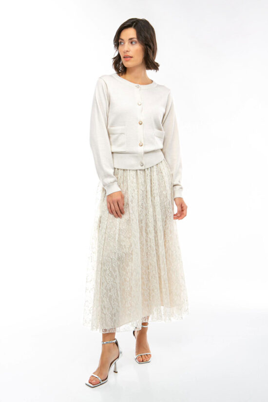 IVI collection LACE Midirock mit paillettendurchwobener Spitze in der Farbe weiß aus der Resort25 Kollektion. IVI collection LACE midi skirt with sequined lace in white from the Resort25 collection.