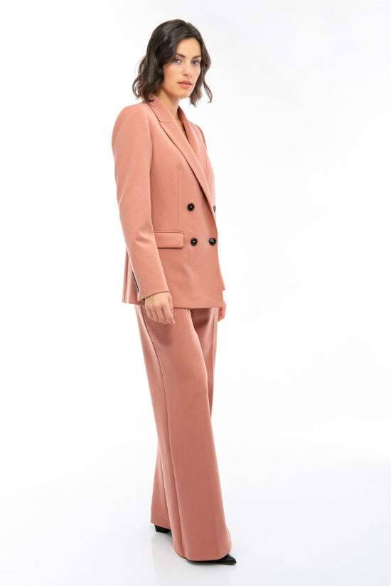 IVI collection SOLID JERSEY hochwertige Blazer in den Farben rose aus der Resort25 Kollektion. IVI collection SOLID JERSEY high-quality blazer in rose from the Resort25 collection.